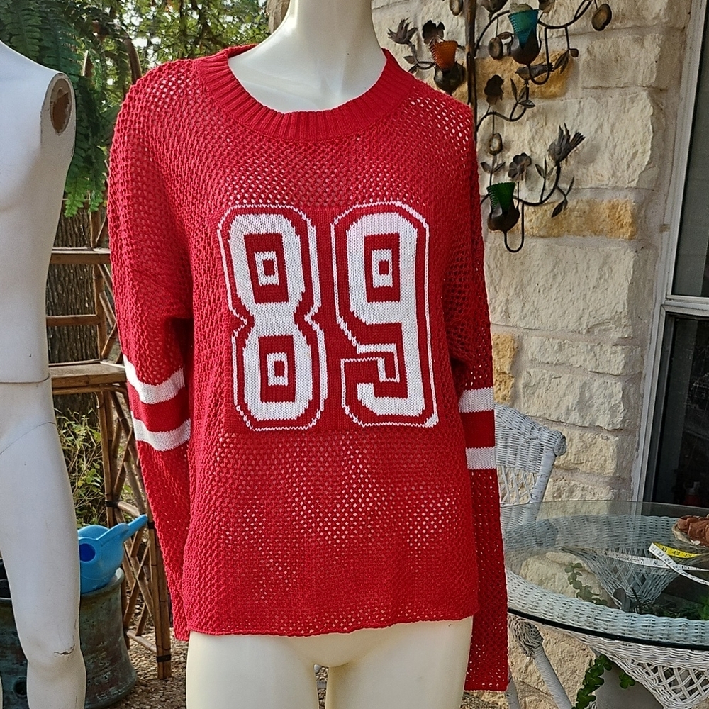 Maria & Kyndal's Red Knit Loose Fit Crew Sweater #89 Striped Long Sleeve Size M